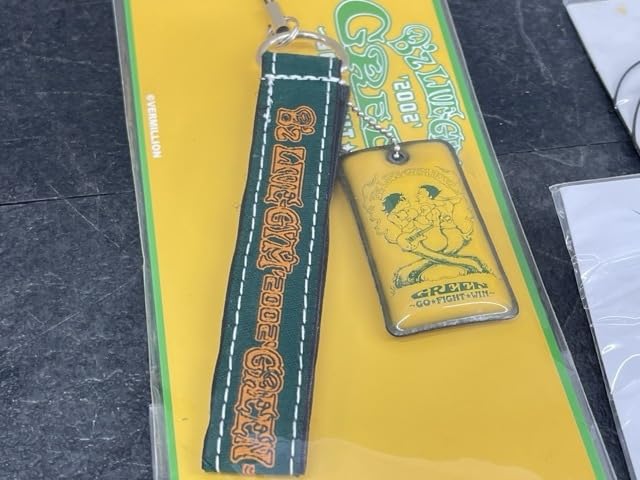 Amazon.co.jp: B'z LIVE GYM GREEN BIG MACHINE 2002-2003 ストラップ